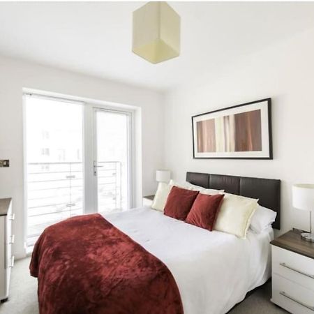 City Centre 2 Bed Apartment Честер Экстерьер фото